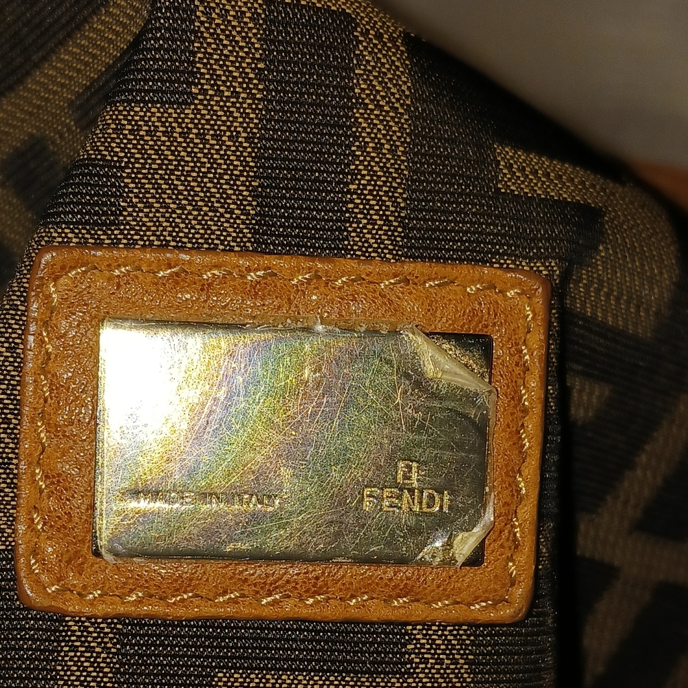 FENDI SPY BAG NAPPA LEATHER - Picture 7 of 9
